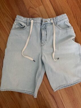 Light Blue Denim Shorts with Drawstring. By Pilcro. Size 28. Like new.